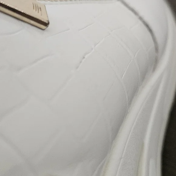 ALDO Women's White Wedge Sneakers - Picture 14 of 14